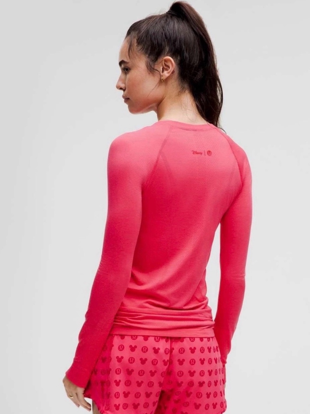 Limited edition Lululemon Disney swiftly tech - Picture 2 of 5